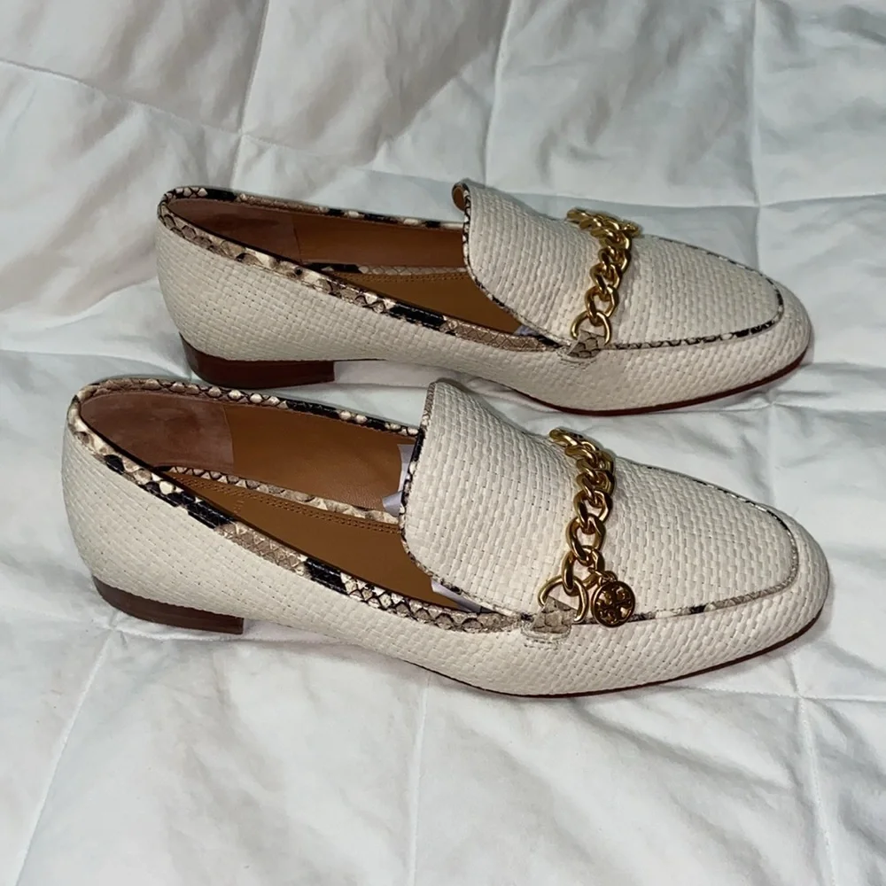 RARE Like new Tory Burch mini Benton charm loafers